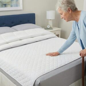 High Quality 4-Layer Washable and Reusable Incontinence Bed Pad White 72"L x 34"W - Image 3